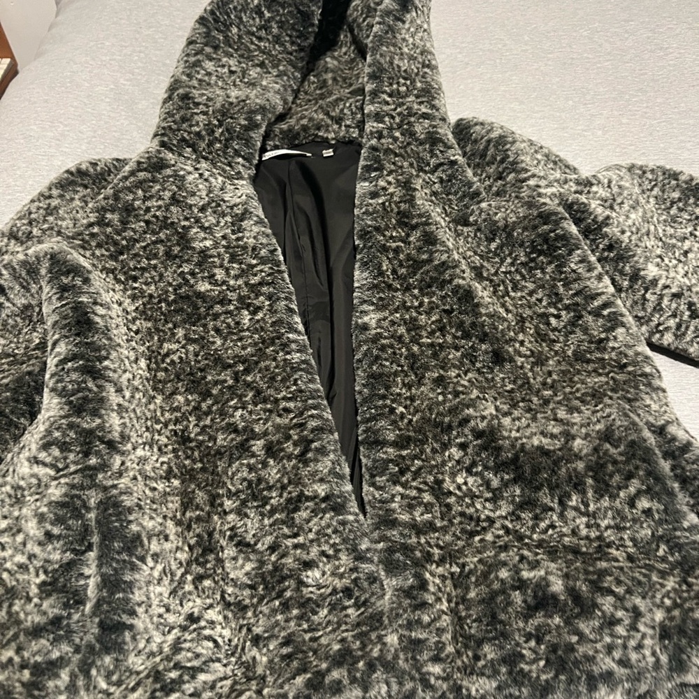 Patrizia Luca Black and Gray Faux Fur Women's Jacket M - great condition